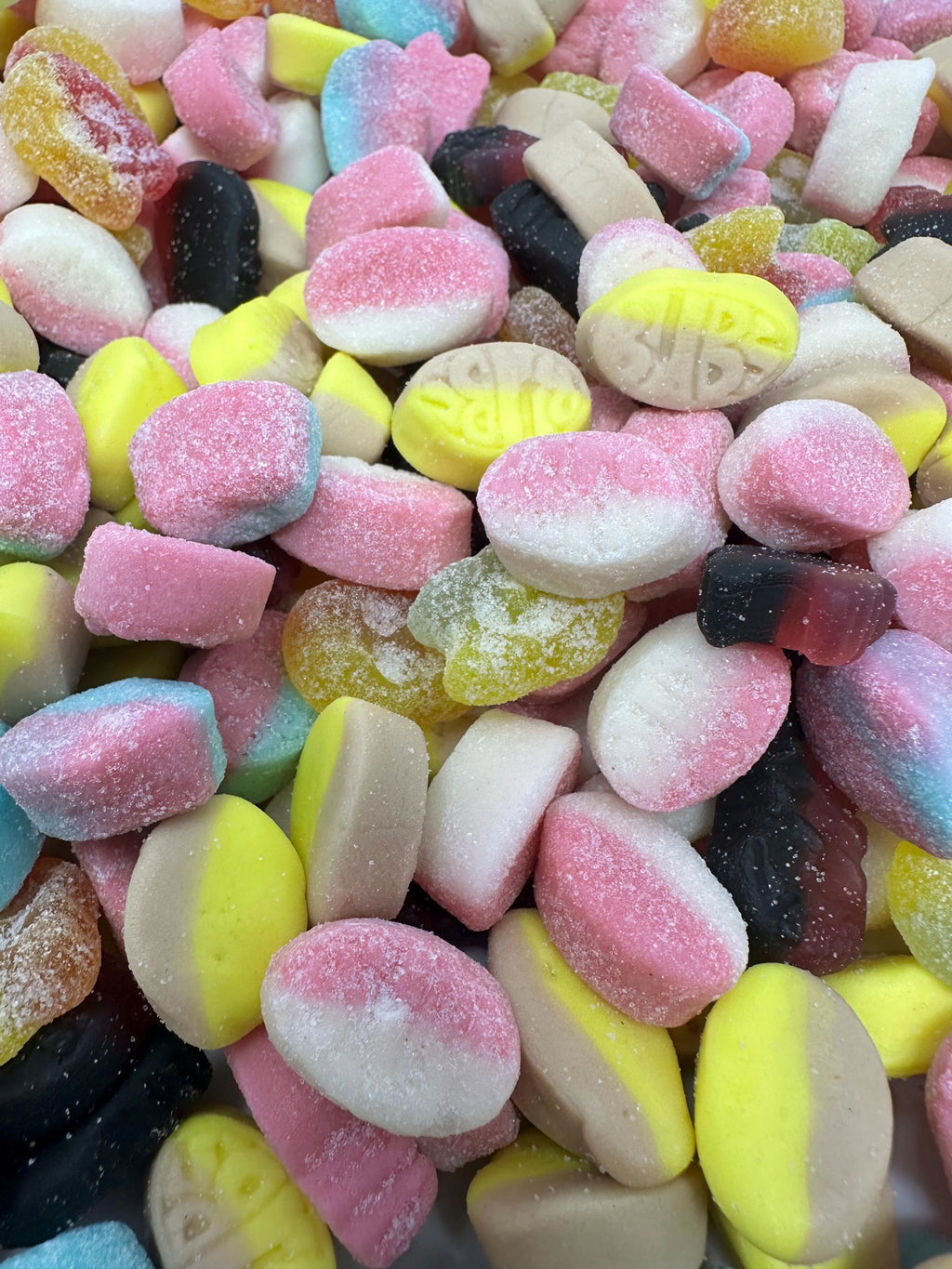 BUBS Mini Mix Candy – Banana Toffee, Sour Skulls, Fruity Ovals, Raspberry Skulls, Blueberry/Raspberry, Strawberry Vanilla, Raspberry/Black Licorice