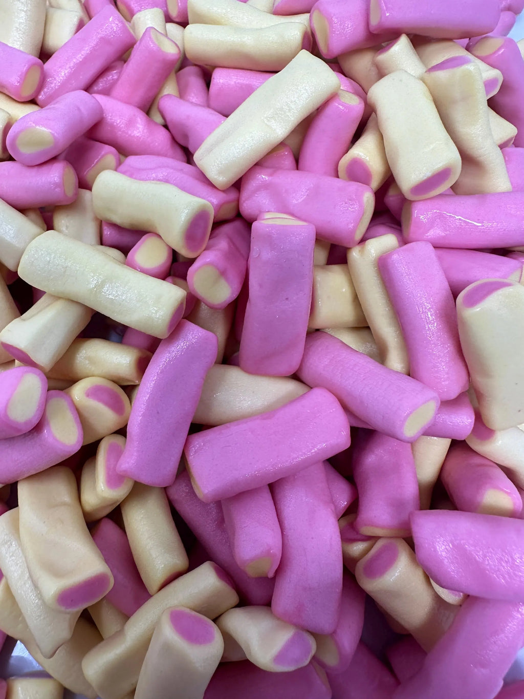 Rhubarb and Custard Pudding Bites – Chewy British Candy Mix (Pink and Cream)