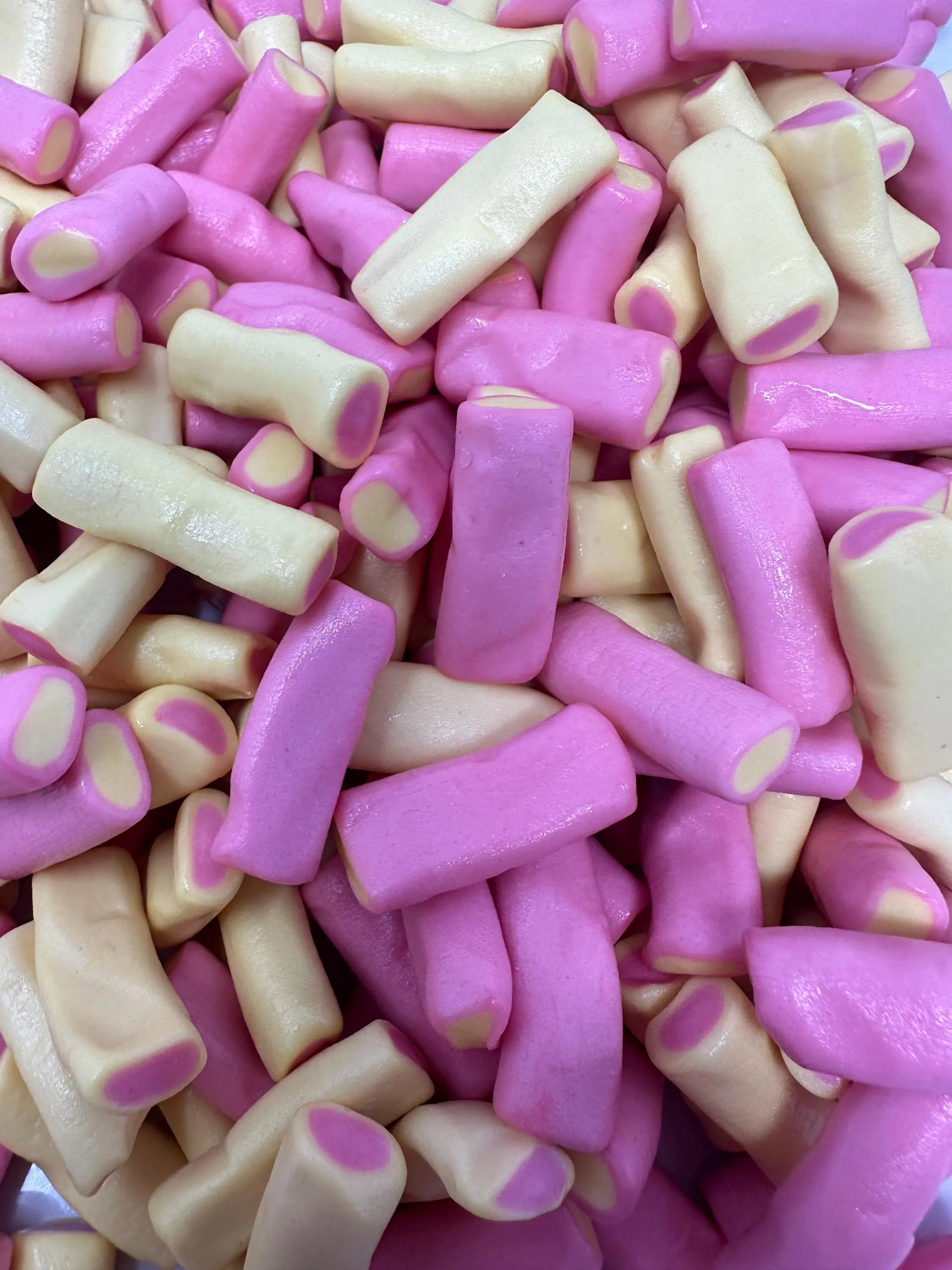 Rhubarb and Custard Pudding Bites – Chewy British Candy Mix (Pink and Cream)