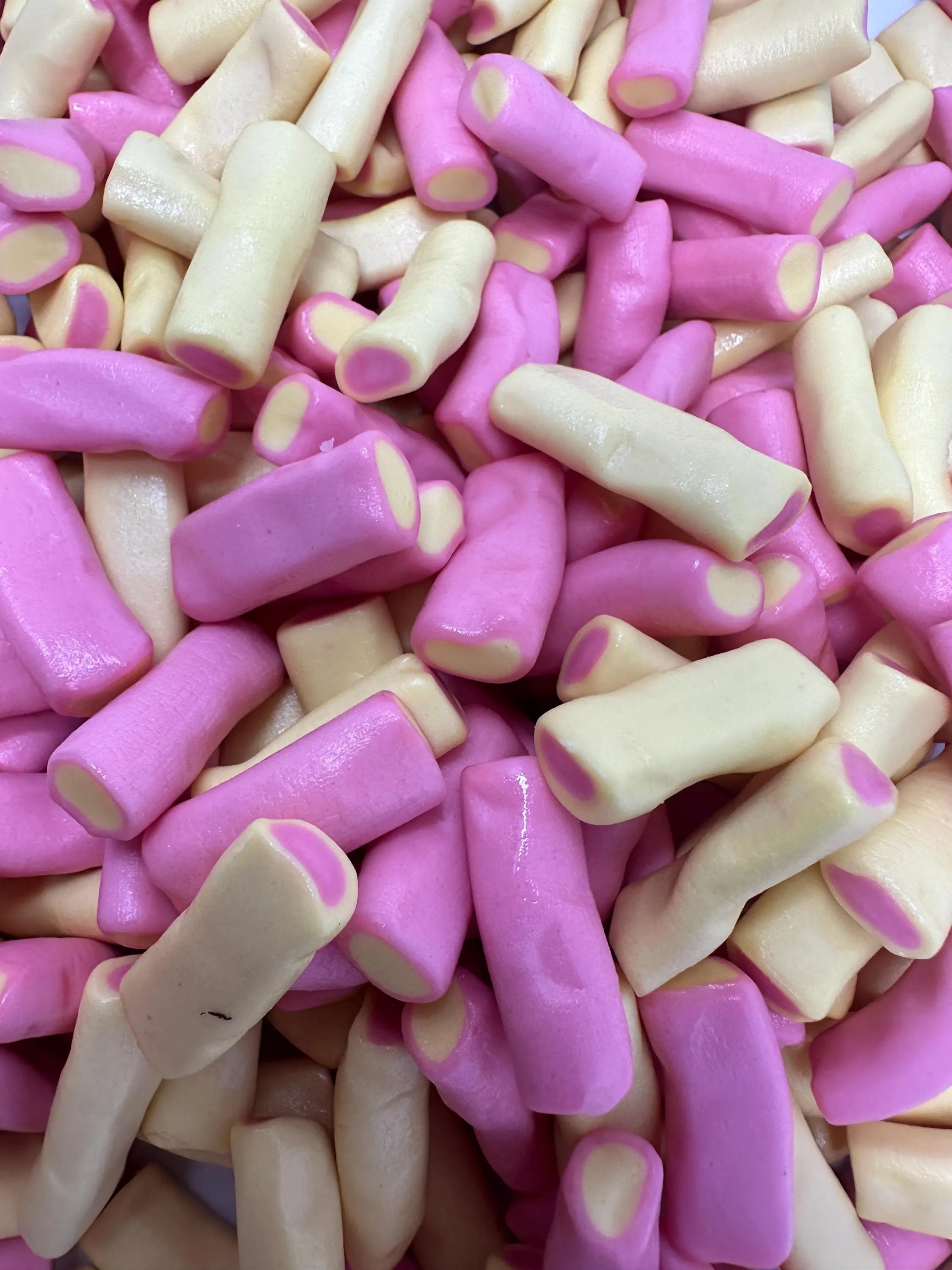 Rhubarb and Custard Pudding Bites – Chewy British Candy Mix (Pink and Cream)