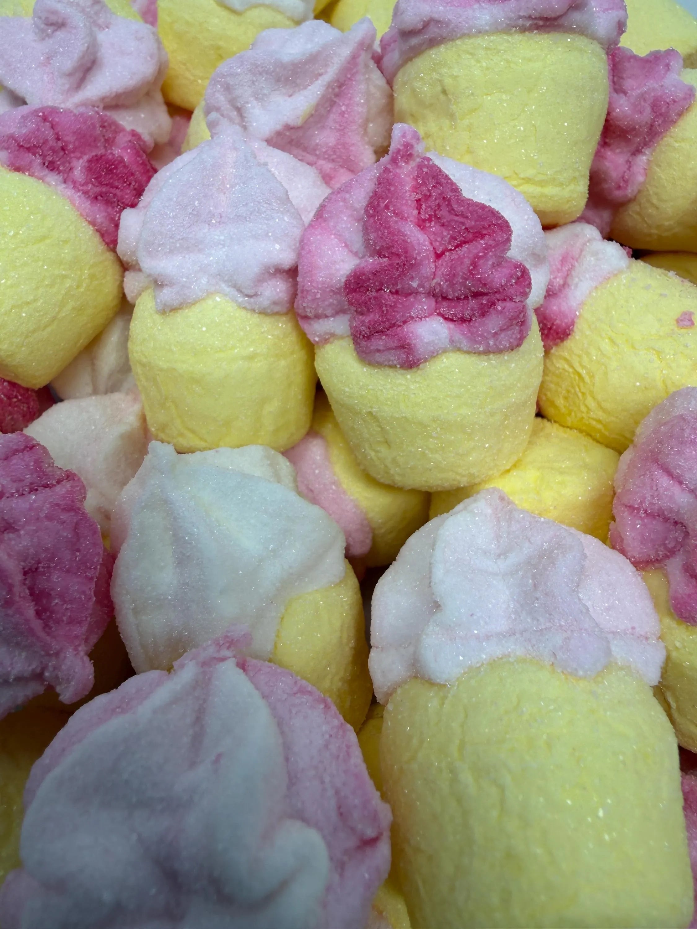 Swedish Marshmallow Cupcakes – Soft Vanilla Sugar-Dusted Marshmallows