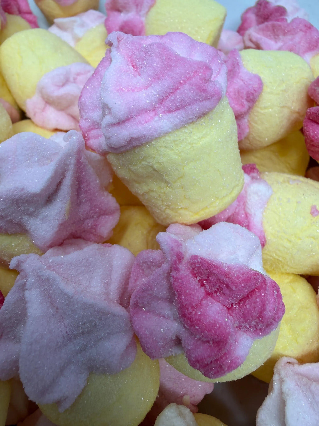 Swedish Marshmallow Cupcakes – Soft Vanilla Sugar-Dusted Marshmallows