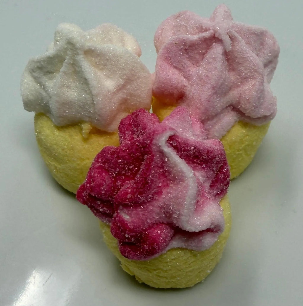 Swedish Marshmallow Cupcakes – Soft Vanilla Sugar-Dusted Marshmallows