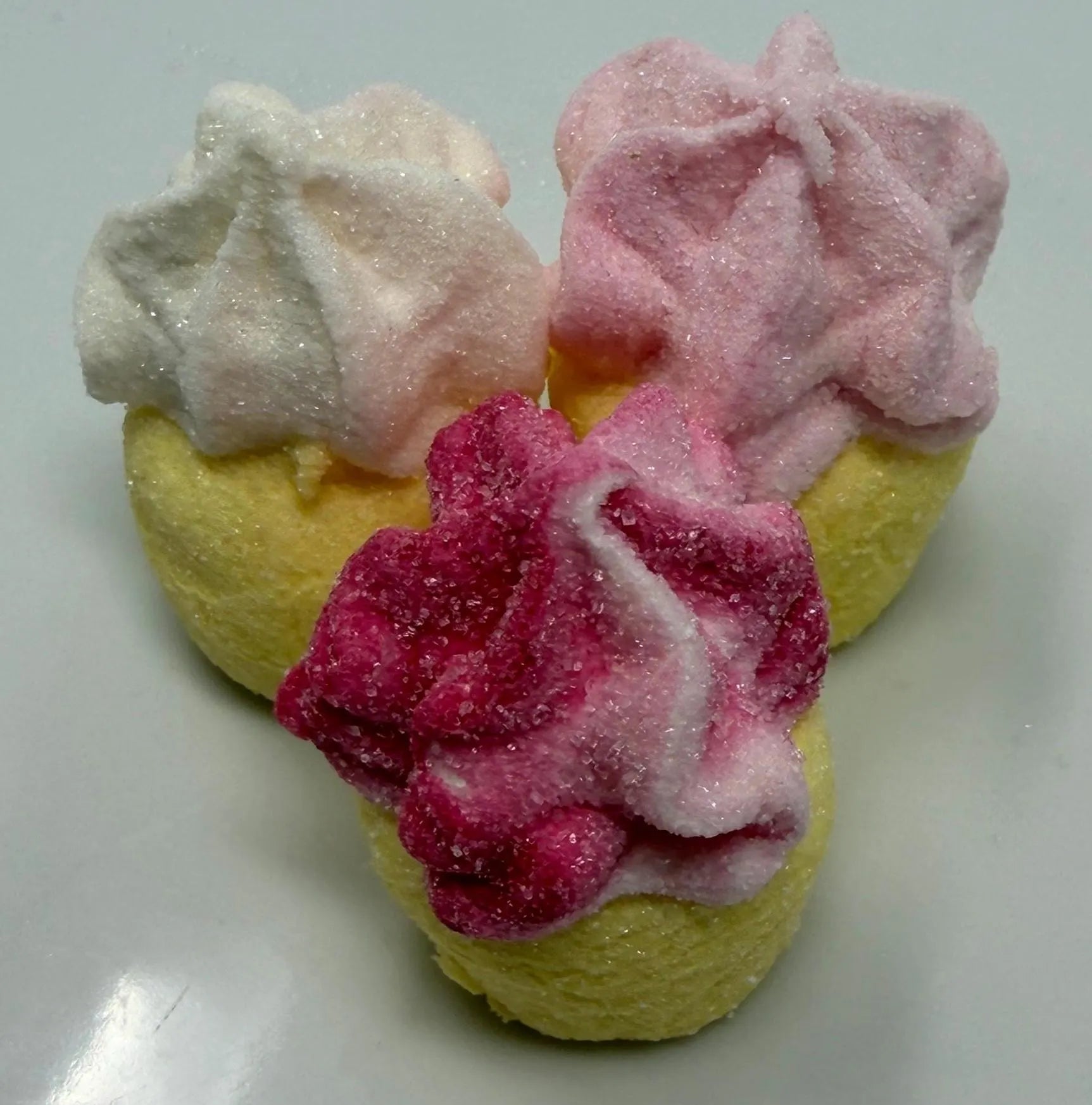 Swedish Marshmallow Cupcakes – Soft Vanilla Sugar-Dusted Marshmallows