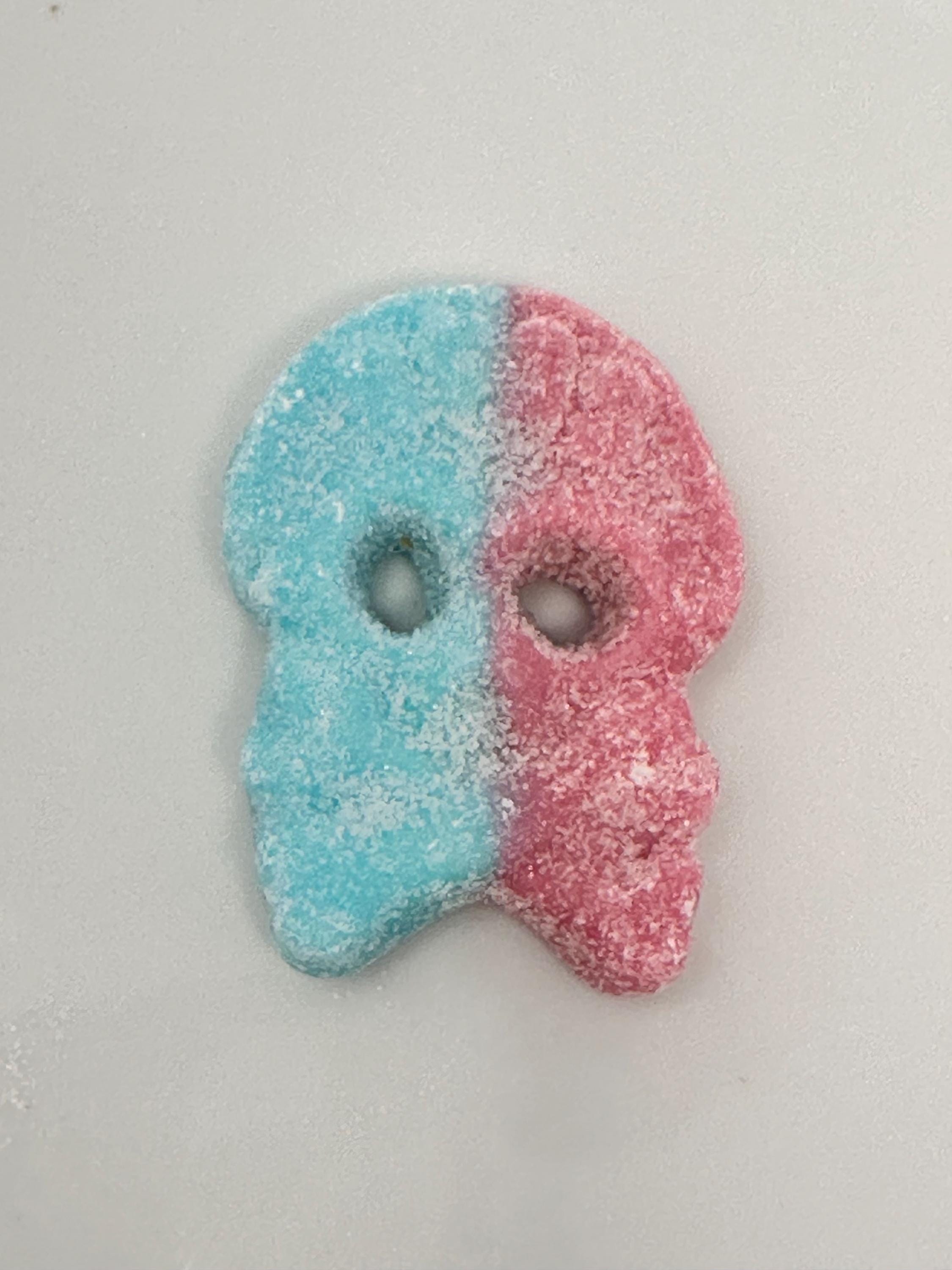 Bubs Swedish Fizzy Sour Bubblegum Skully Candy