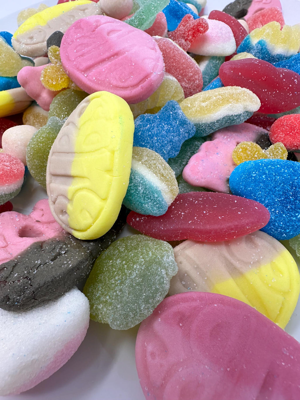 Sweet Obsessions Swedish SWEET Candy Mix: Bubs & Gummy Variety