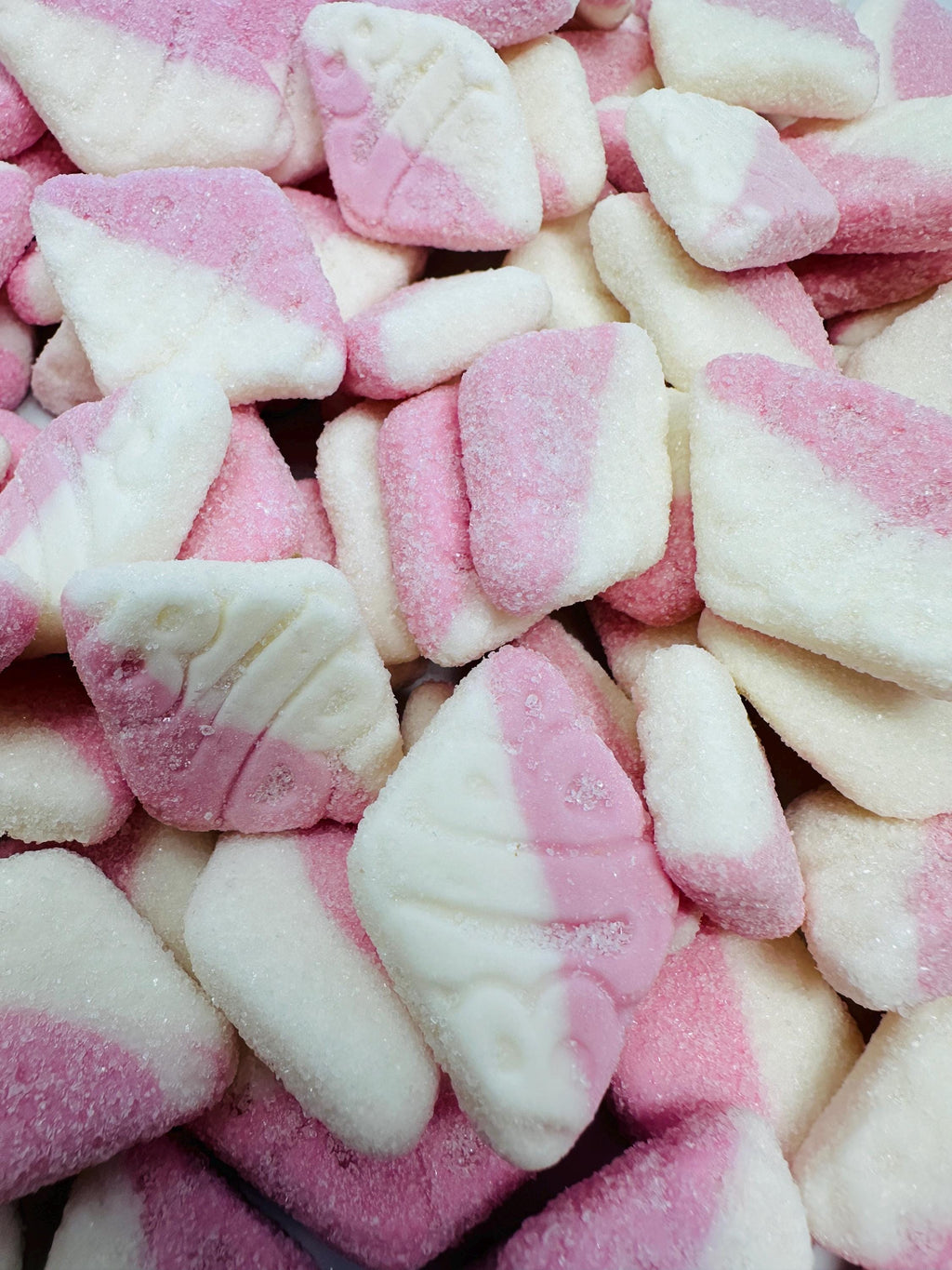 Bubs Strawberry Vanilla Sour Diamonds,  Swedish Candy – Fluffy Foam Perfection