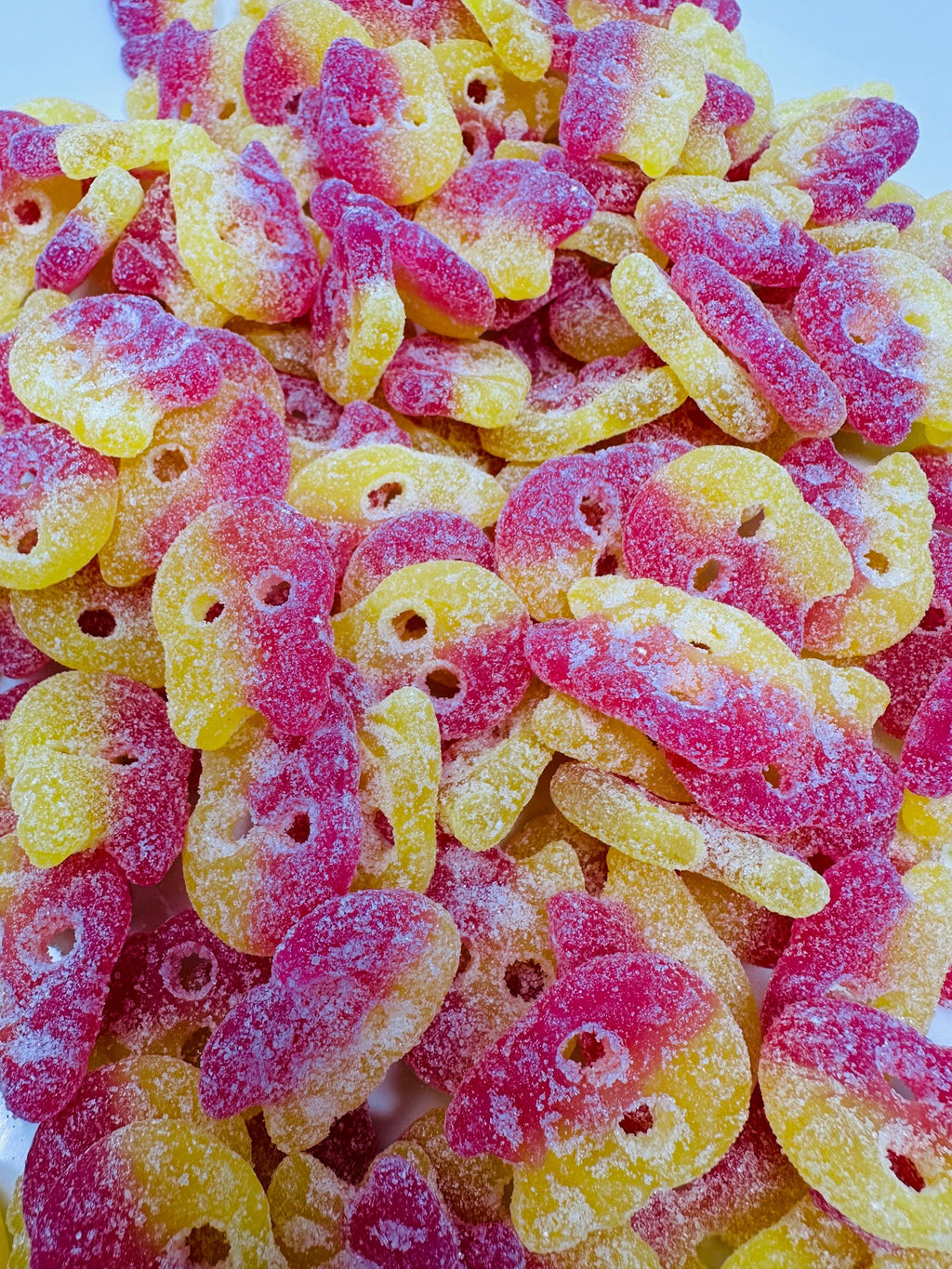 Bubs Sour Lemon Raspberry Mini Skulls, international Candy