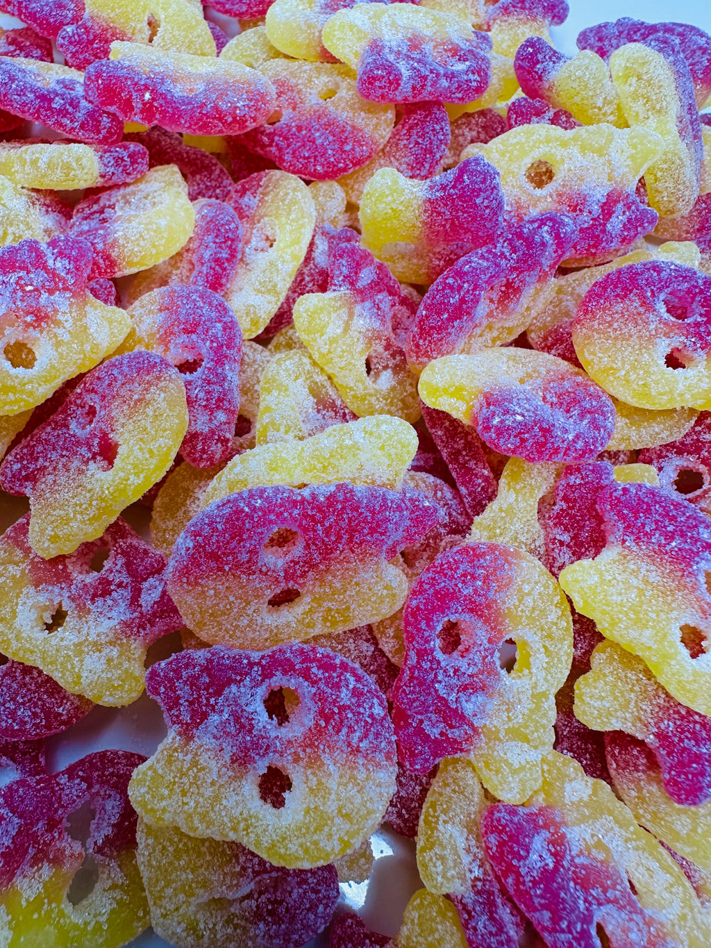 Bubs Sour Lemon Raspberry Mini Skulls, international Candy