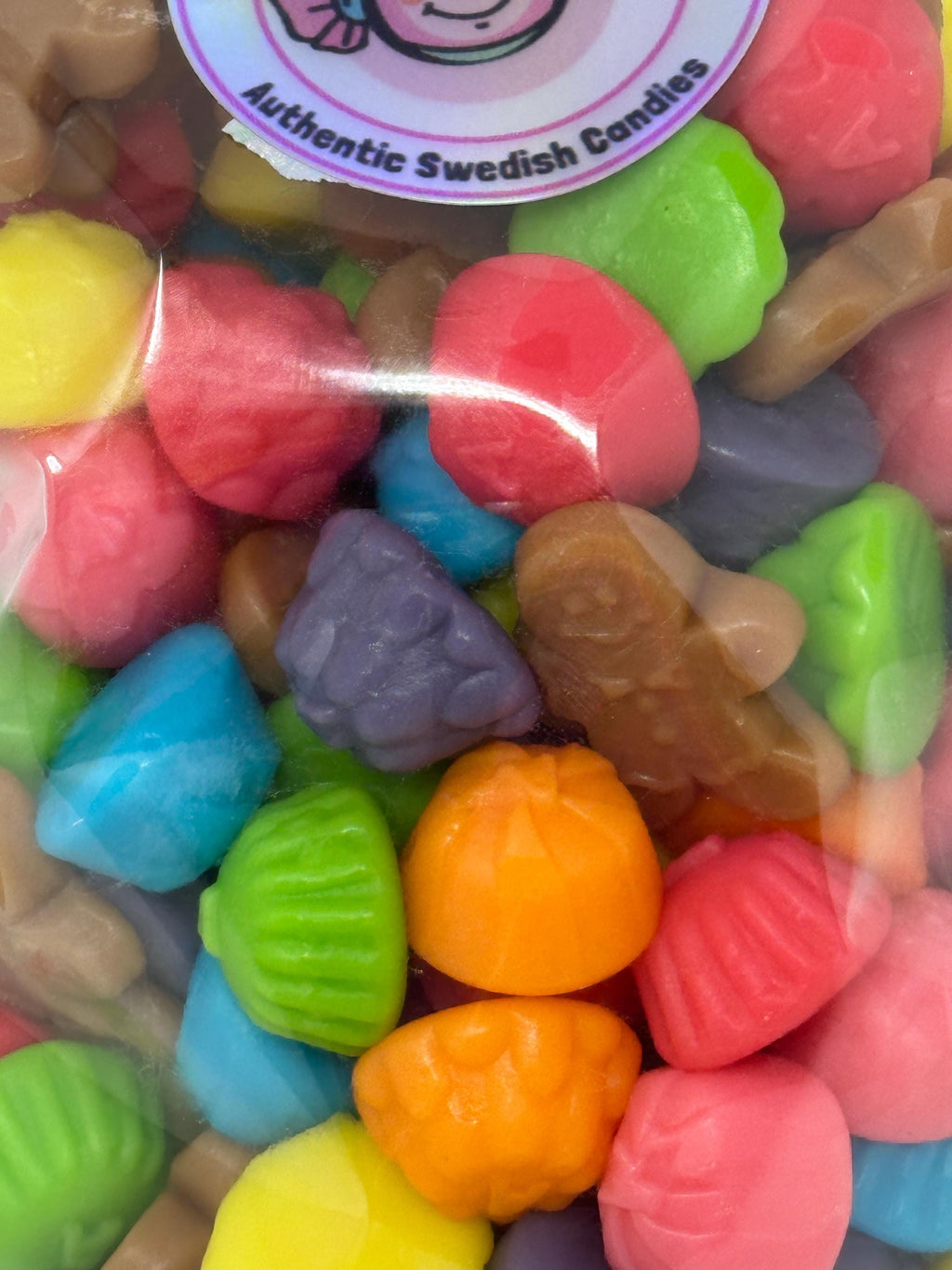 Gingerbread Giggle Gummies – Holiday Gummy Mix